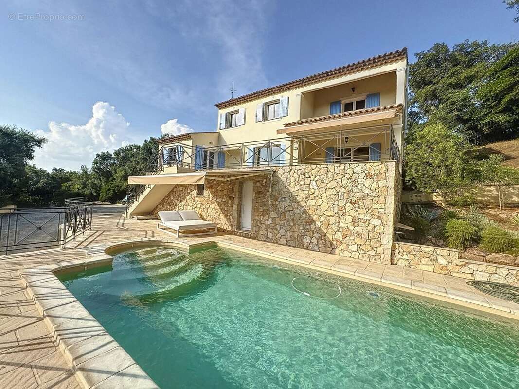 Maison à LES ADRETS-DE-L'ESTEREL