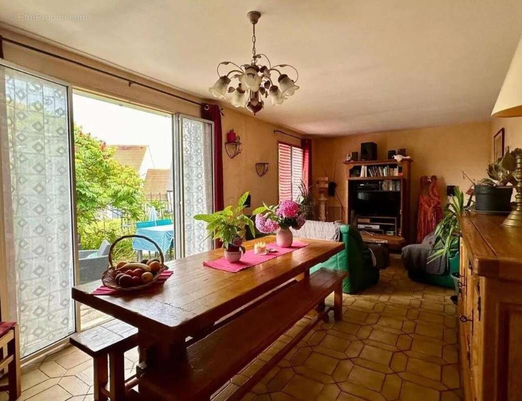 Photo 2 - Maison à NEUILLY-EN-THELLE