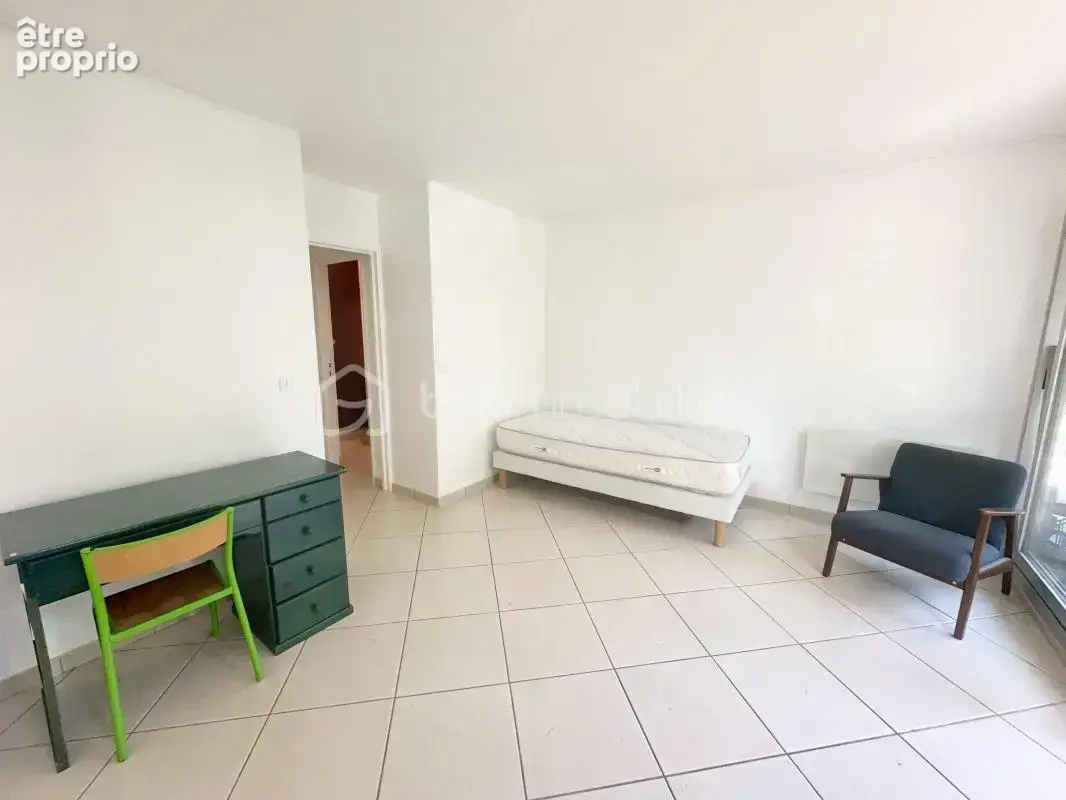 Découvrez le charme d'un studio avec jardinet au  cœur d'une  résidence très recherchée - photo 2