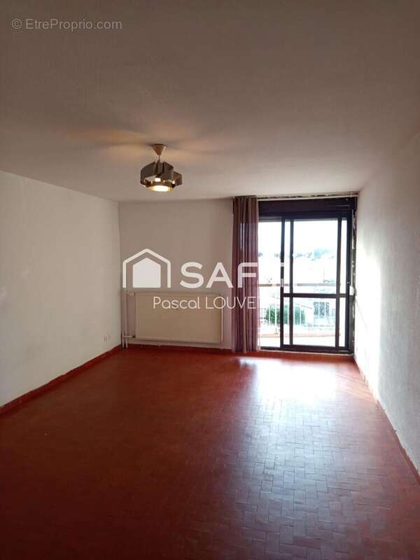 Photo 3 - Appartement à SAINT-MARTIN-DE-CRAU