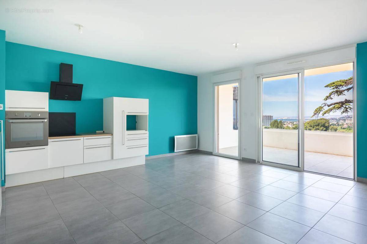 Appartement à MARSEILLE-9E