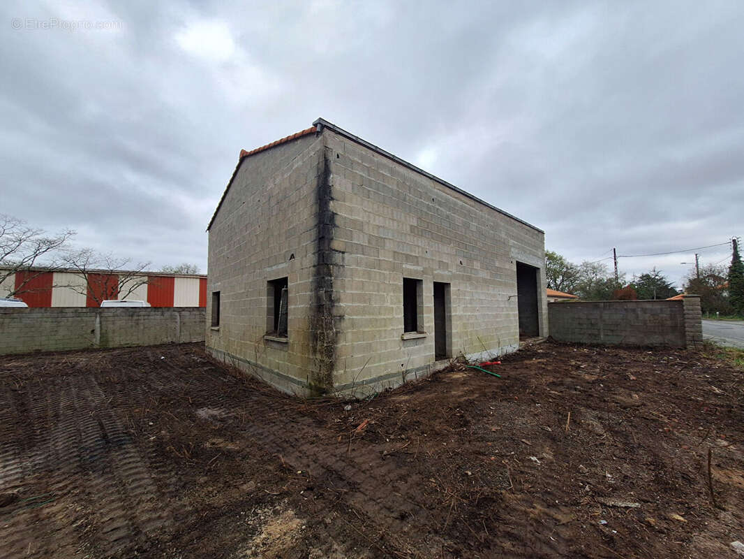 Terrain à BOUGUENAIS