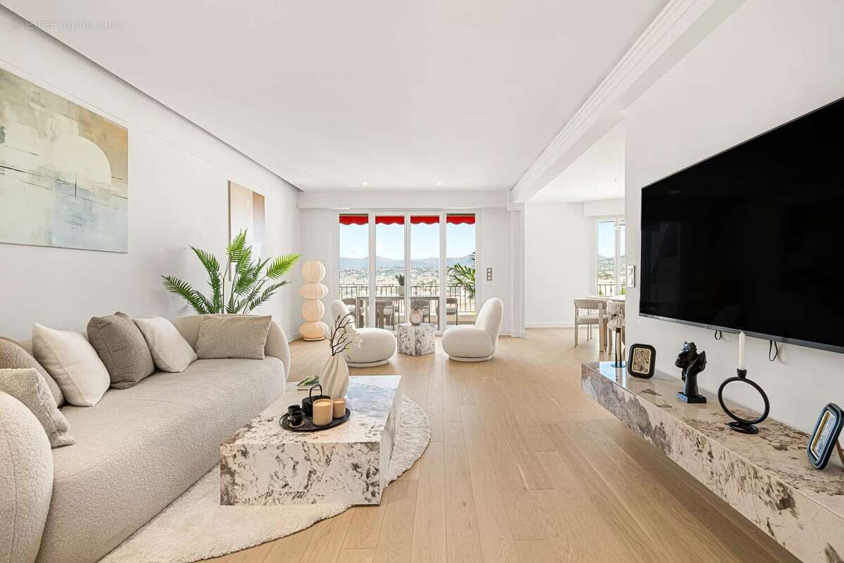 Nice – Mont Boron – Superbe 3 pièces traversant de 89 m² – Vue panoramique ville & mer – Terrasses 20 m² - photo 6
