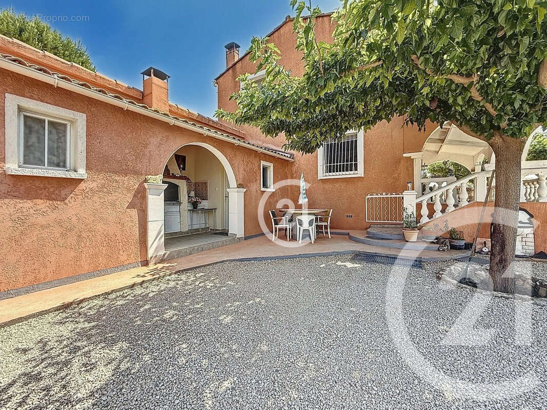 Maison 136 m² à Chateaurenard  - photo 5