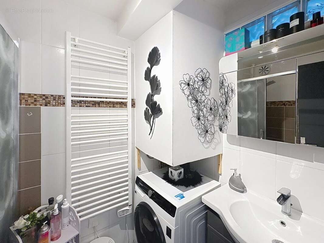 Appartement à FRESNES