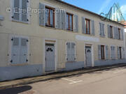 Appartement à VILLENEUVE-LA-GUYARD