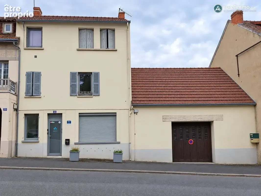 image IA façade - Appartement à NERIS-LES-BAINS