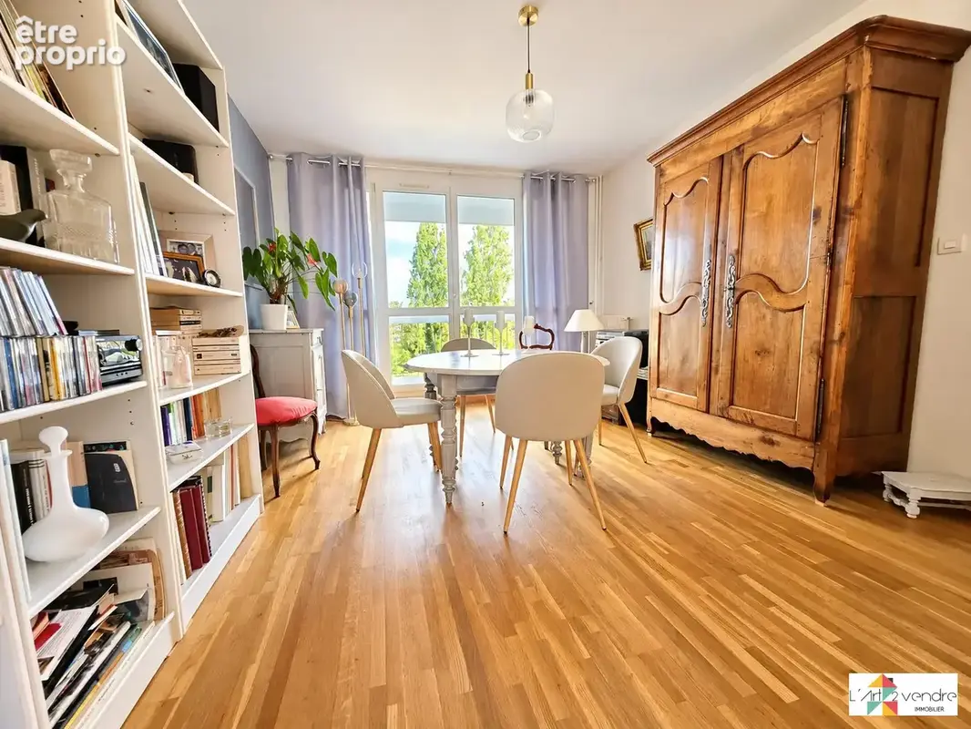 Appartement 4 pièces 92 m² à vendre à Compiegne (60200) - photo 2