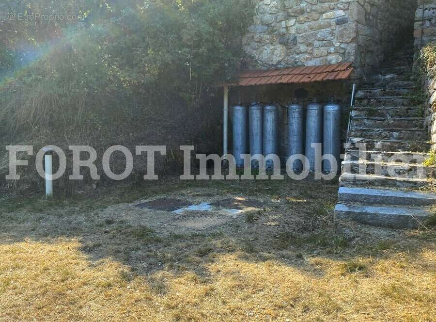 Maison à LE CHAMBON