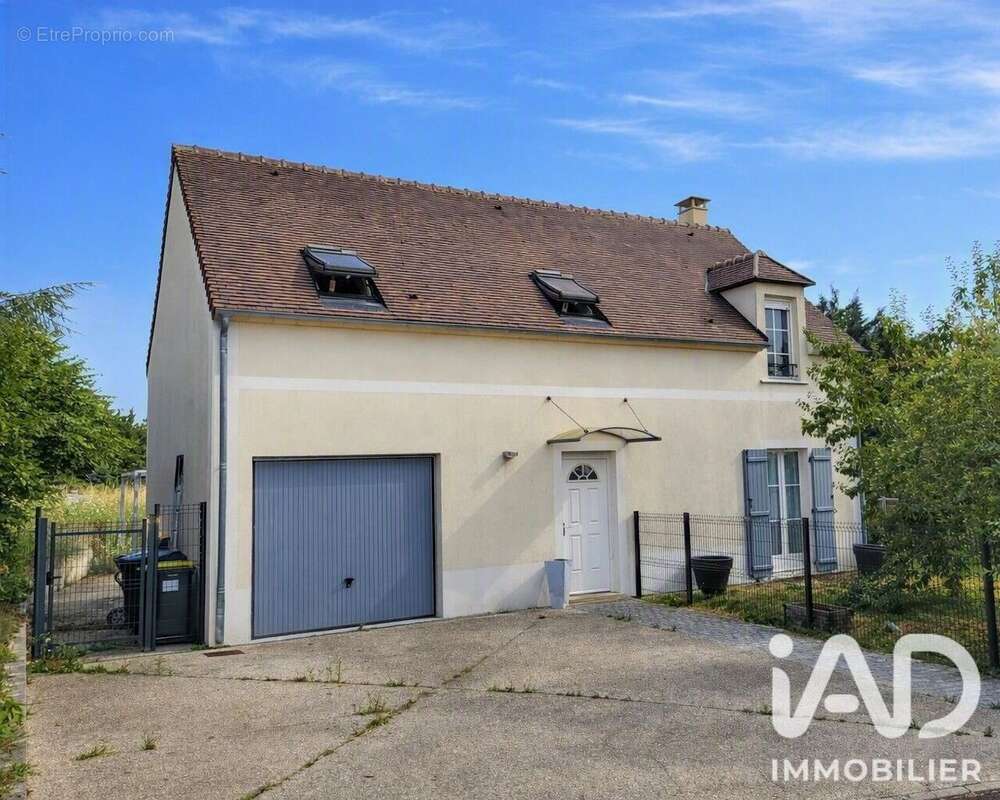 Photo 1 - Maison à MARINES