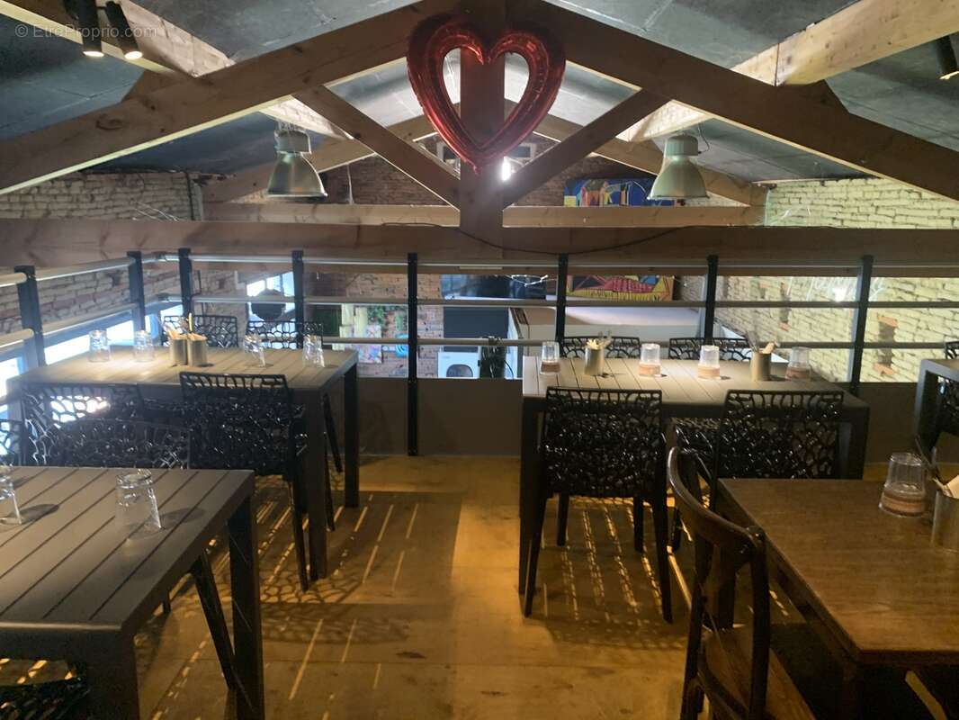 Commerce à DONNEVILLE