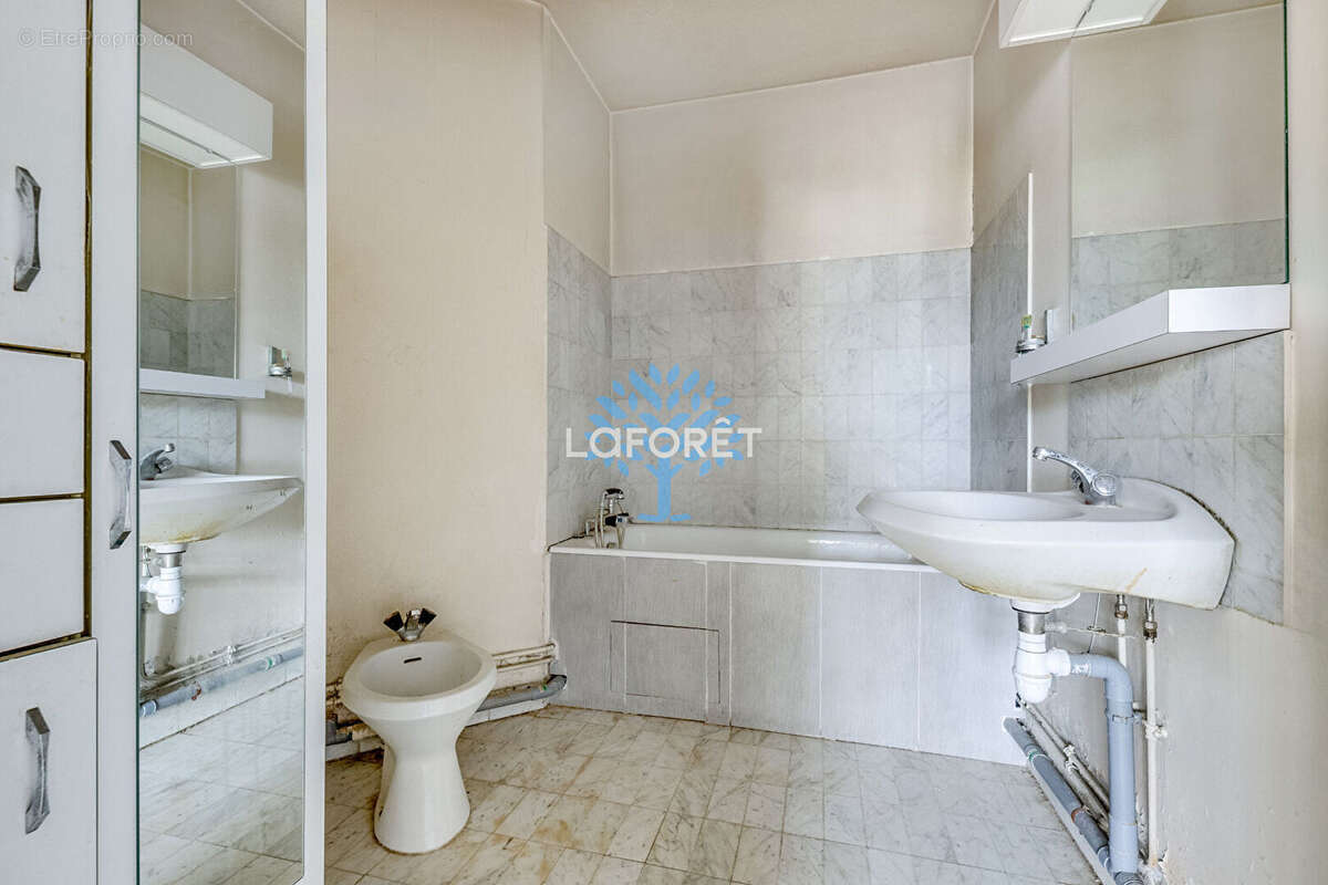 Appartement à PARIS-4E