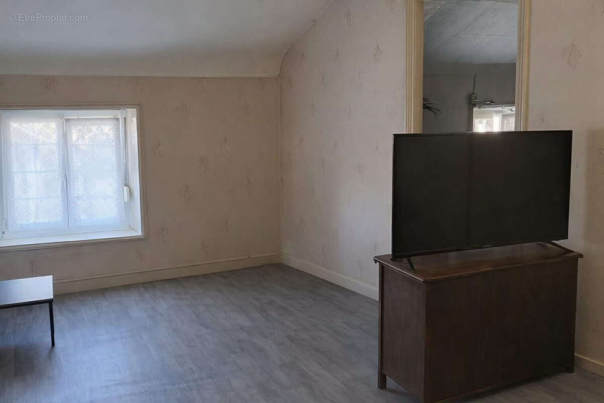 Maison 114 m² à Vrigne-Aux-Bois  - photo 8