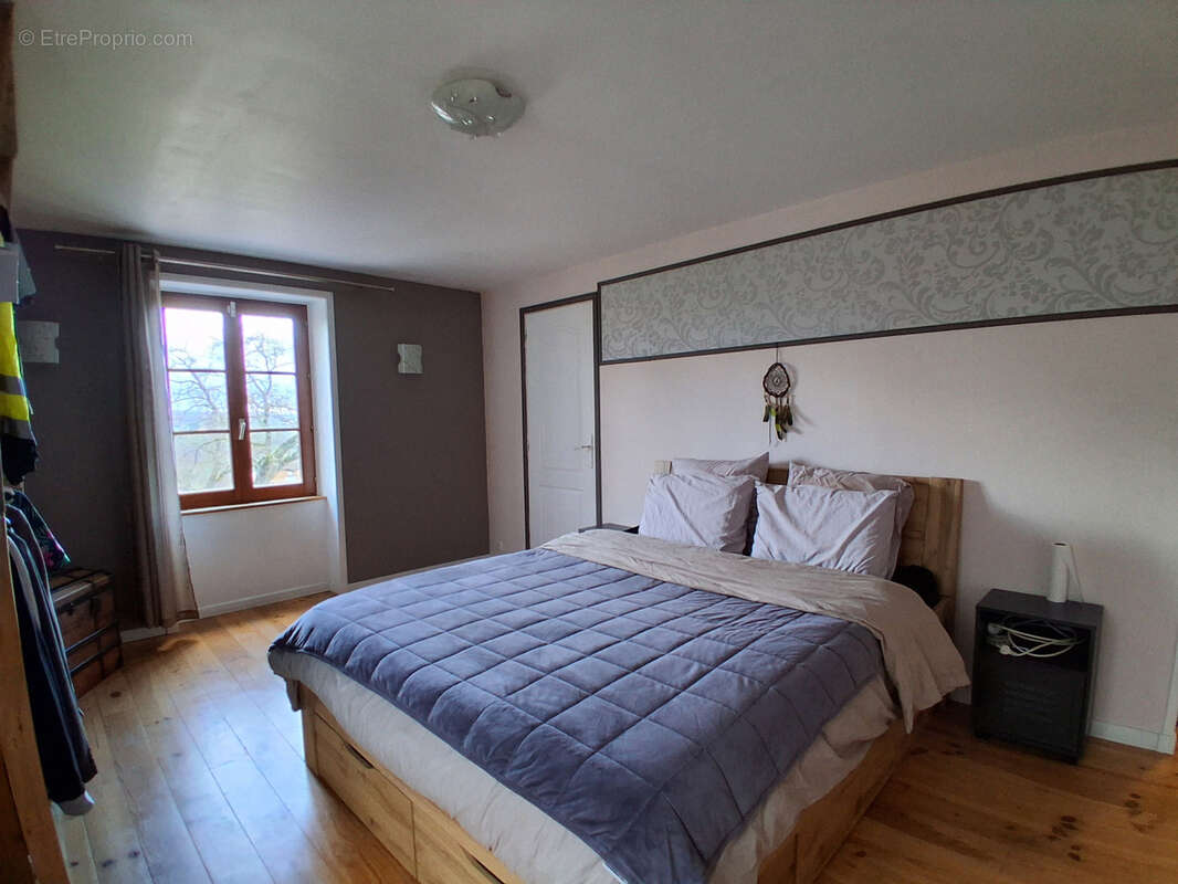 Maison à FLEURY-LA-MONTAGNE