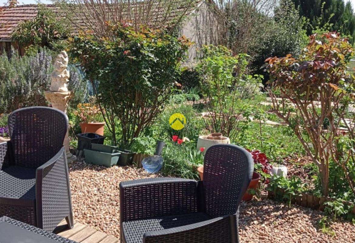 Maison à LURCY-LEVIS