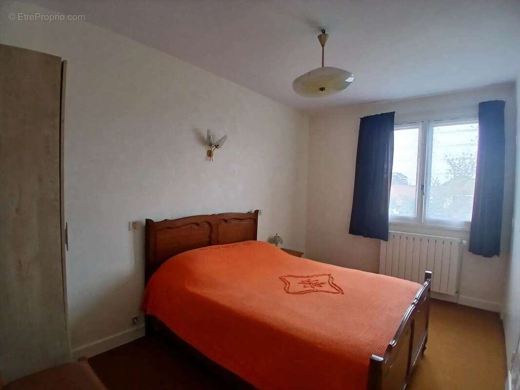 Maison à CERCY-LA-TOUR