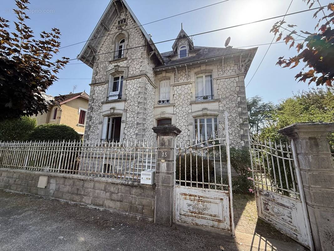 Maison de ville de 5 chambres avec piscine à 200 m de la gare - photo 2