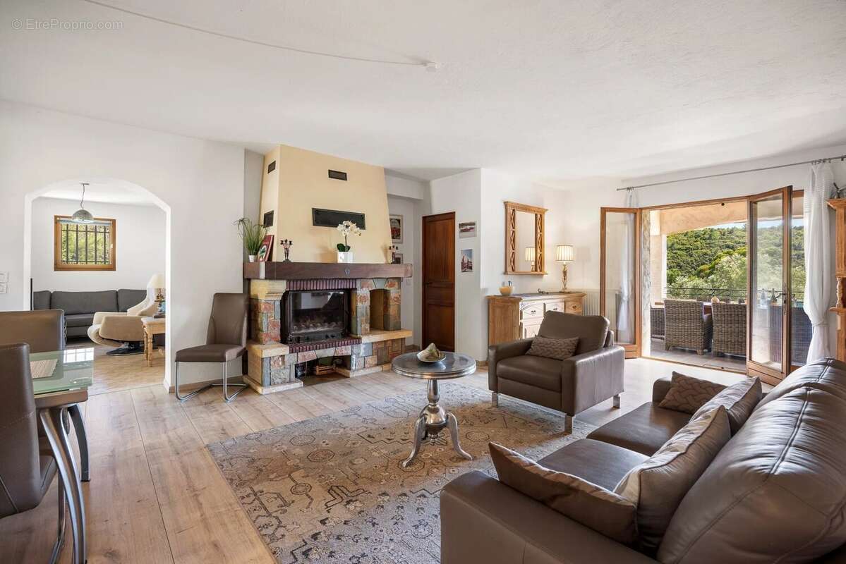 Maison à BIOT
