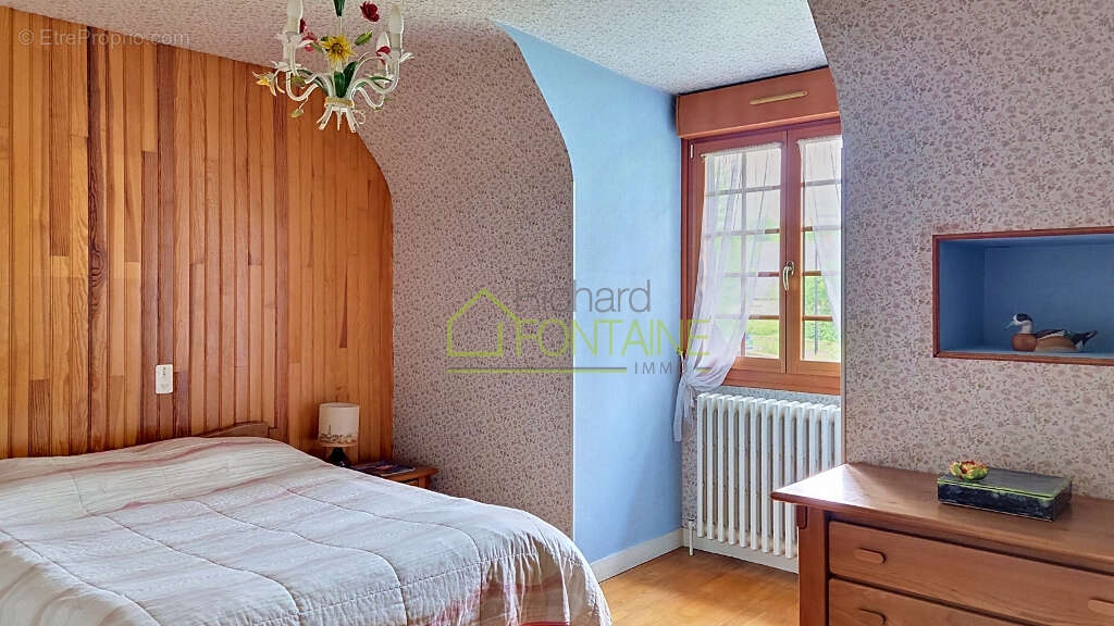 A  5 mn à pieds des commerces, en impasse Maison avec garage et jardin de 430 m² - photo 7