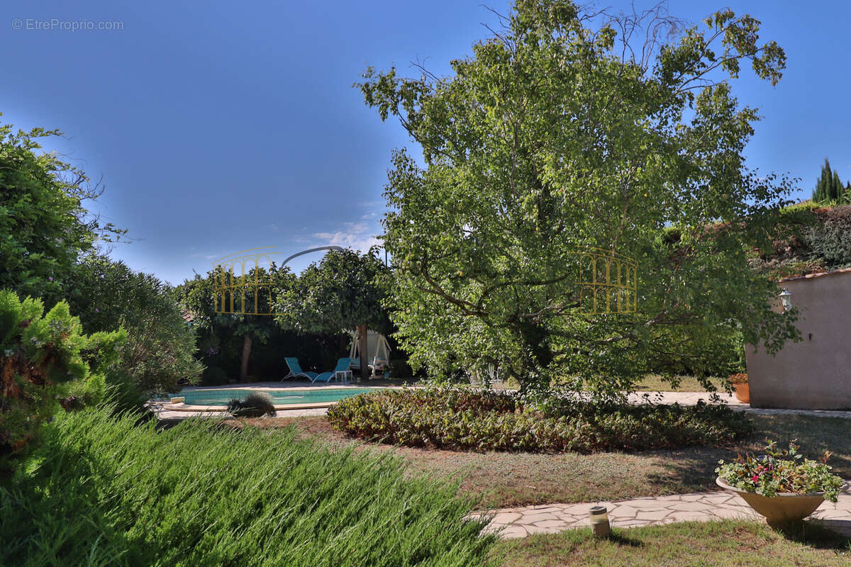 POULX   Élégante villa familiale - photo 15