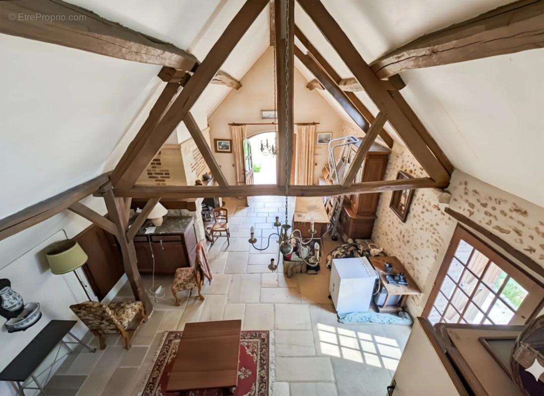 Maison à CHAMPROND-EN-GATINE