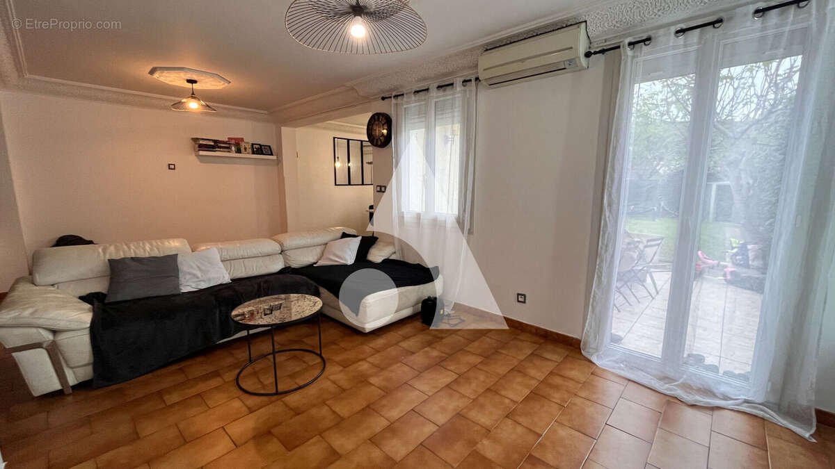 Maison à RIS-ORANGIS