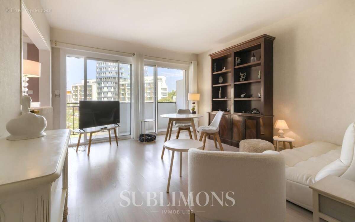 Lumineux T3 de 74 m² avec balcon - 2ème étage - Emplaceme - photo 6