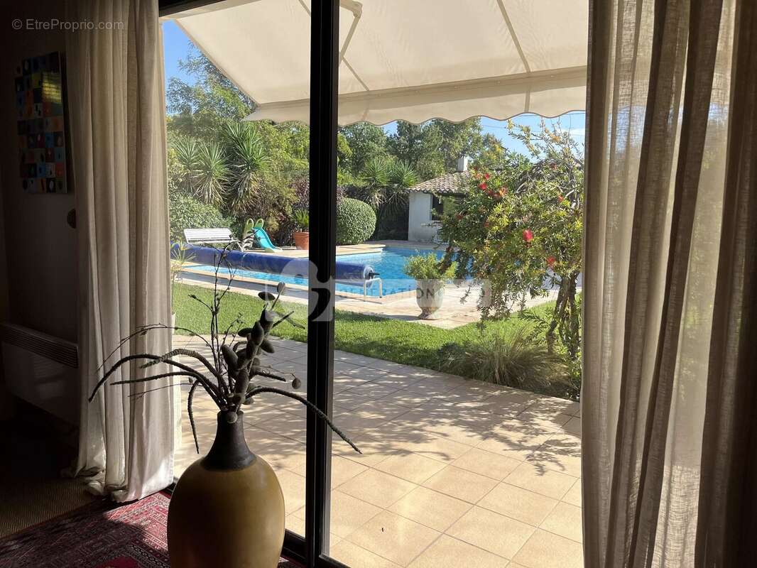 Maison à SAINT-MARTIN-DE-CRAU