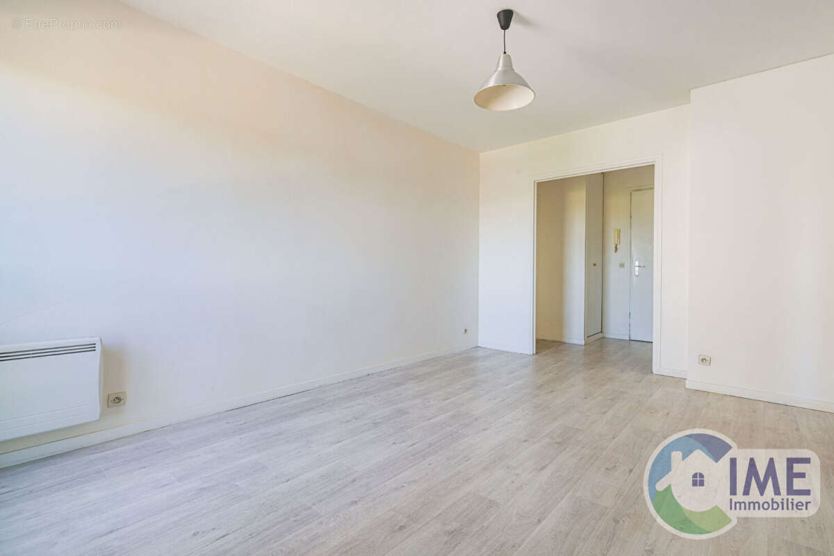 Appartement à EPINAY-SUR-ORGE
