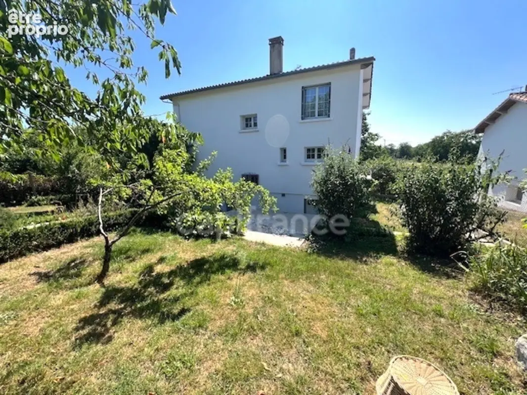 Maison à SAINTES