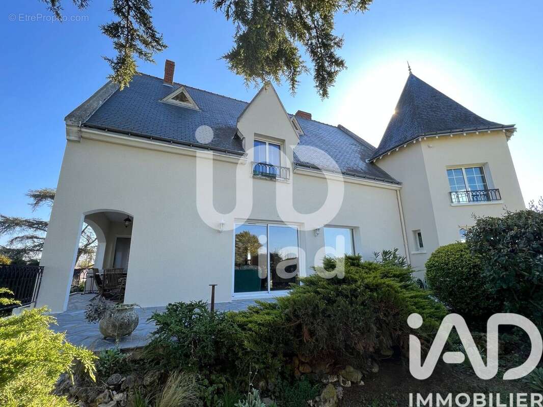 Photo 2 - Maison à ROCHECORBON