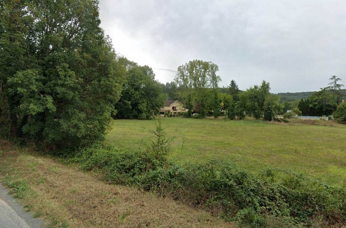 Terrain à LE BUGUE