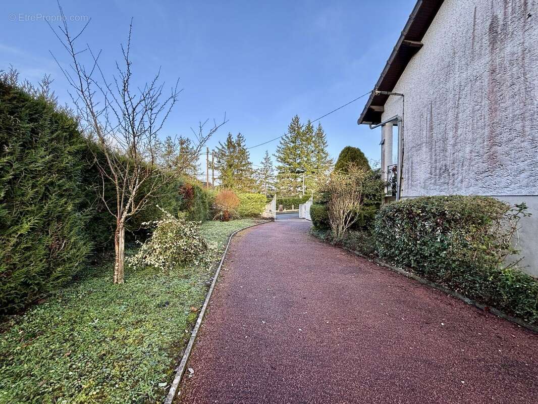 Maison à MIGNE-AUXANCES