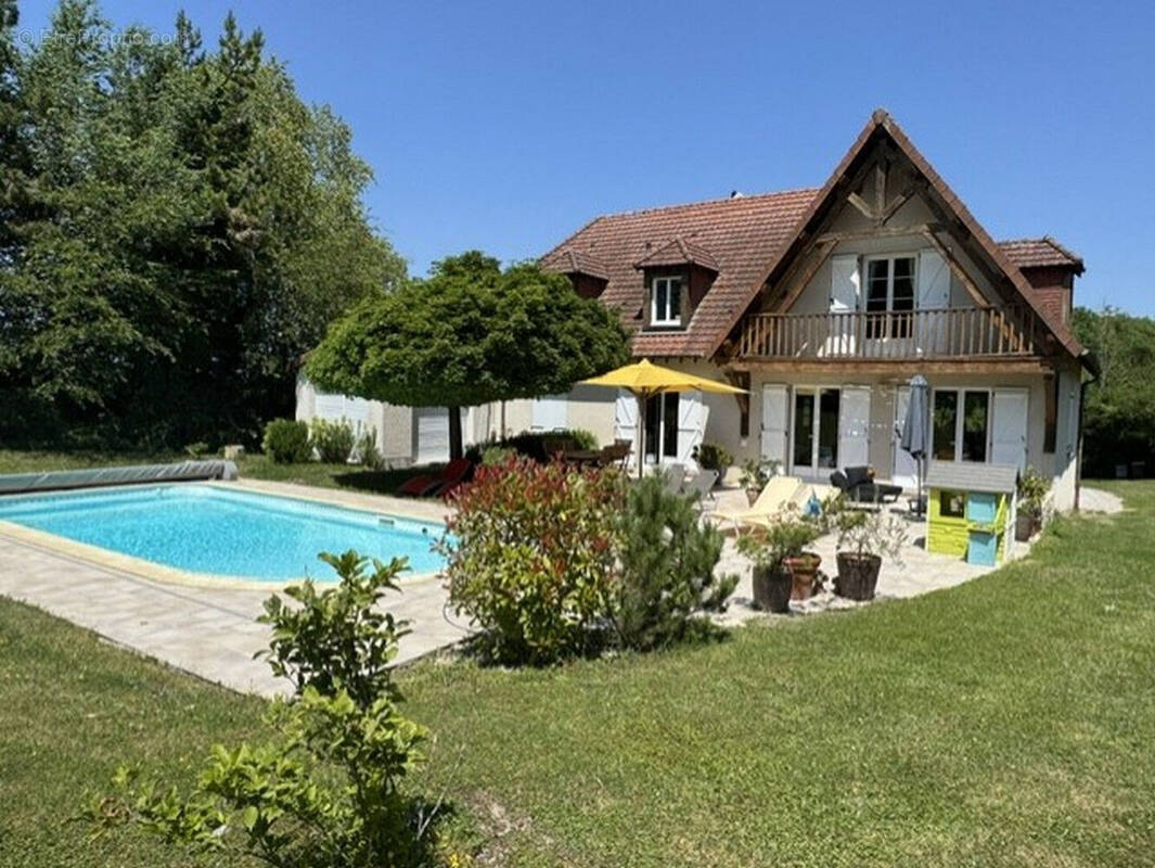 Maison à CONNANTRAY-VAUREFROY