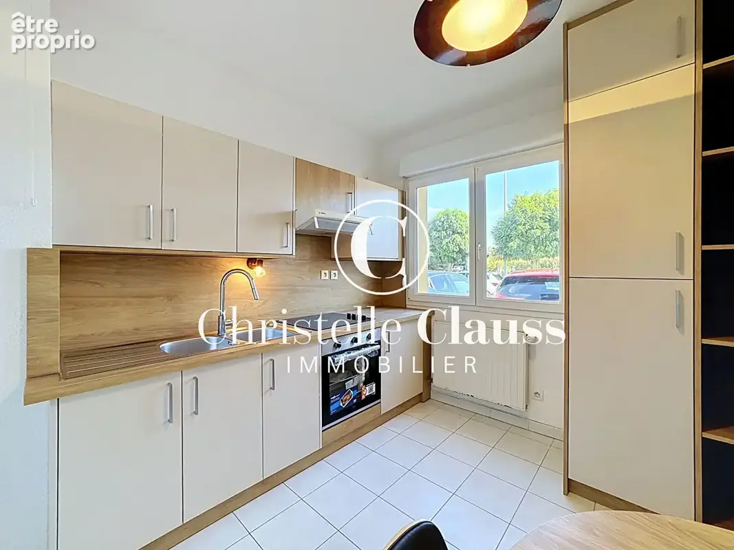 À vendre : Appartement 3 pièces en rez-de-chaussée de 61,98 m² - photo 2
