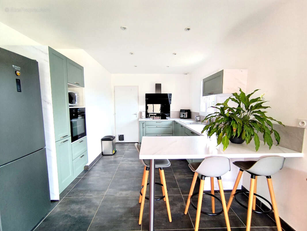 Maison à ROUSSILLON