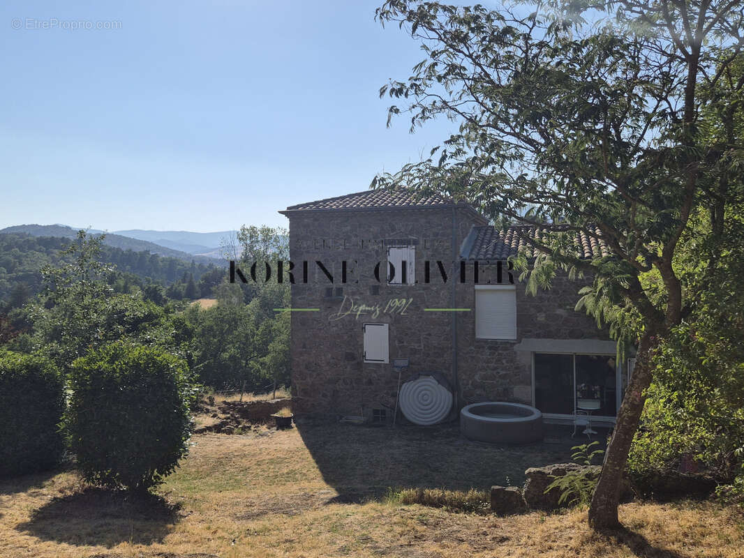 Maison en pierre de caractère   215 m2 Vue Ardèche - photo 4