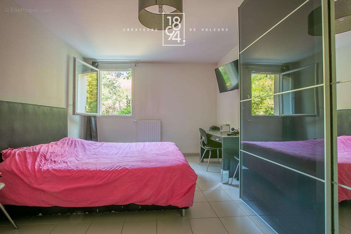 Appartement à MARSEILLE-12E