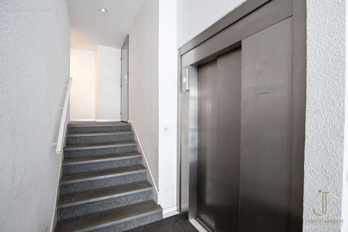 NANCY Thermal Cité Judiciaire - appartement 121m2 avec balcon et Parking ! - photo 10