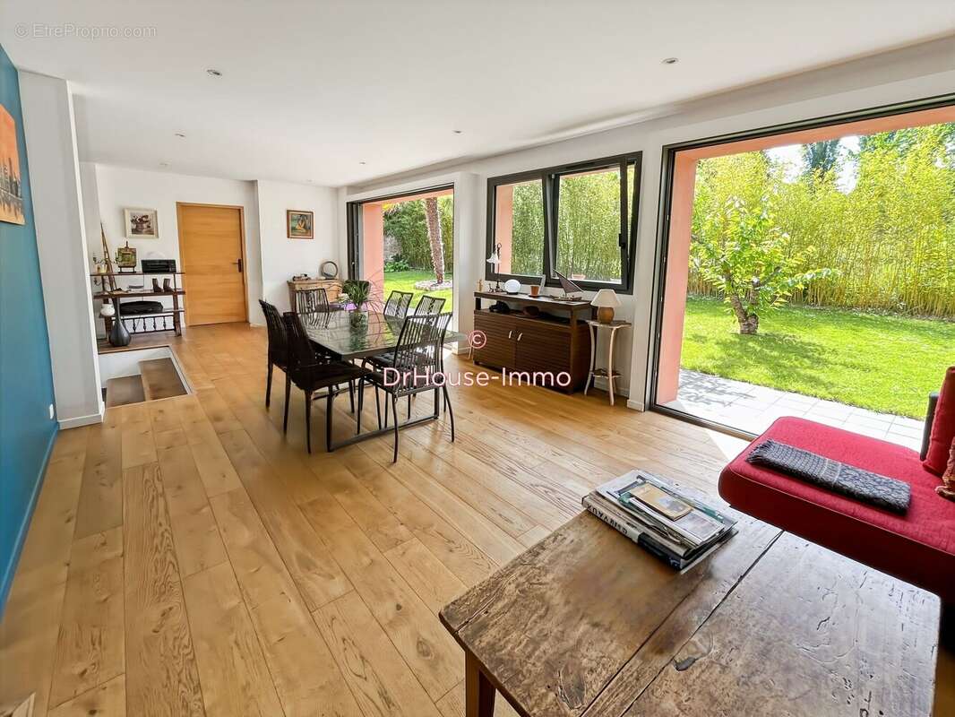 Maison 177 m² à Lagny-Sur-Marne  - photo 2