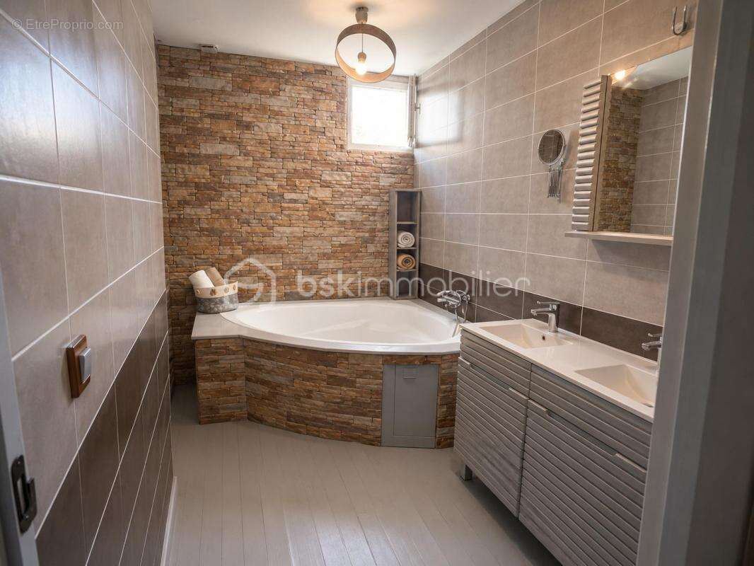 Coup de coeur - Maison familiale 4 chambres avec jardin et garage - photo 4