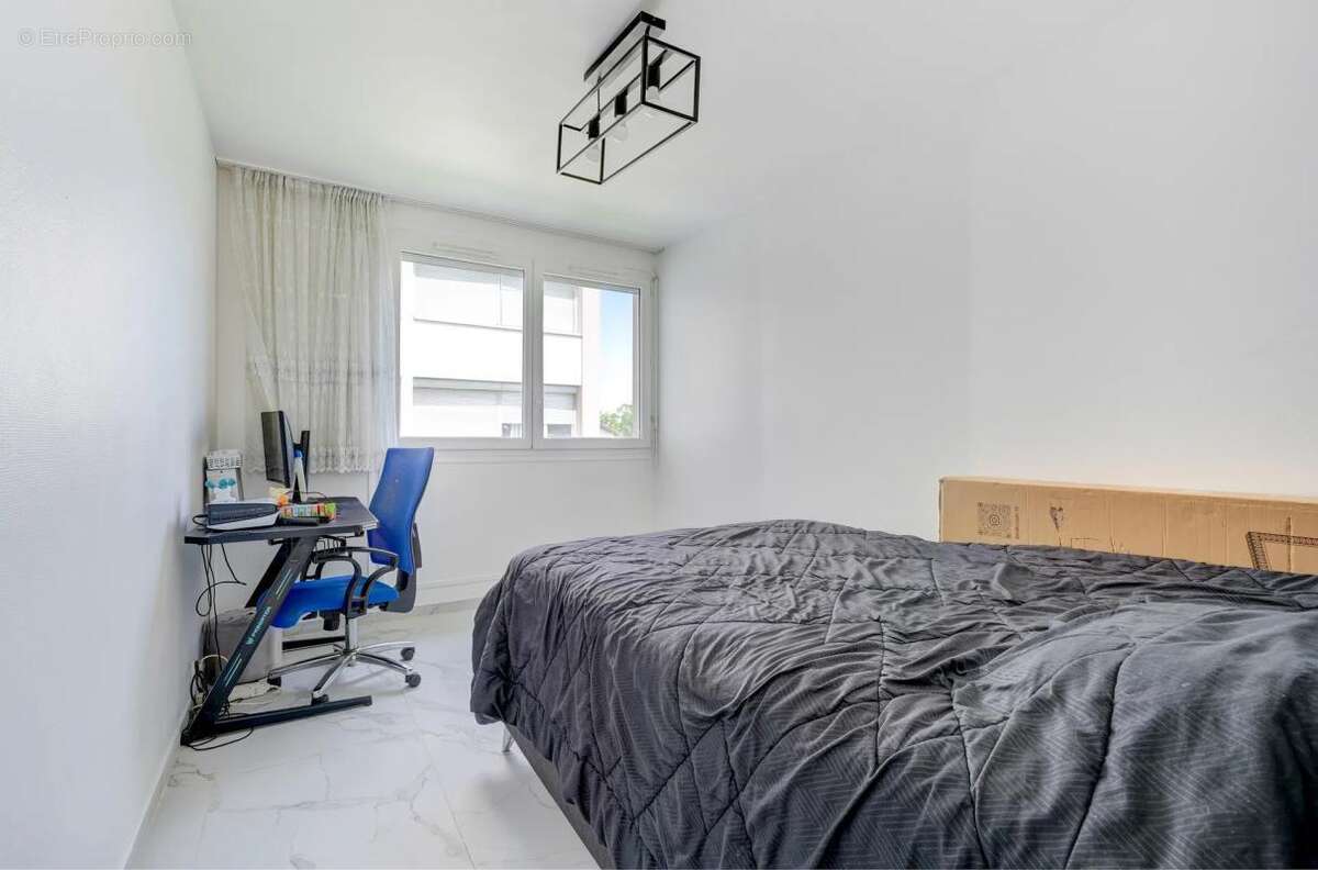 Appartement à BRON