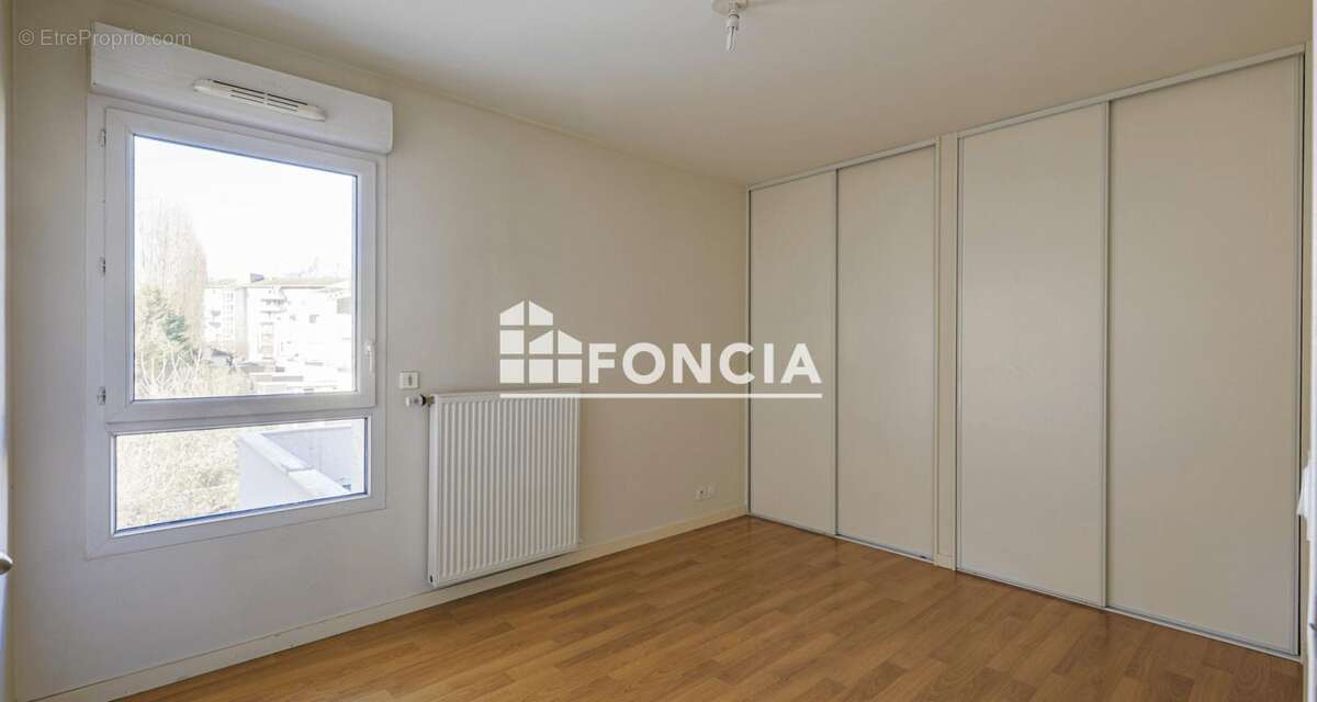 Appartement à GIERES