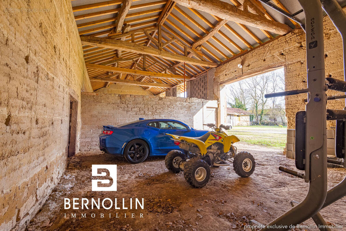 Maison à SAINT-JEAN-SUR-REYSSOUZE