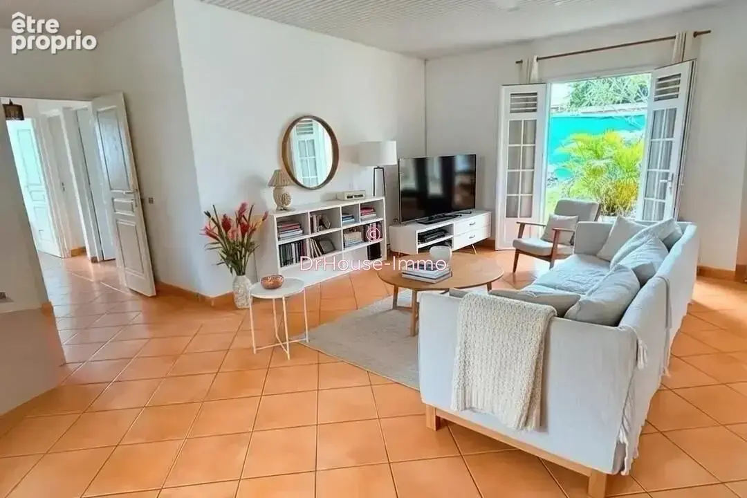 Maison à LES TROIS-ILETS