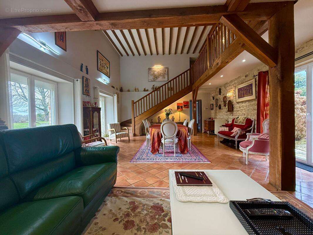 Maison à CARCAGNY
