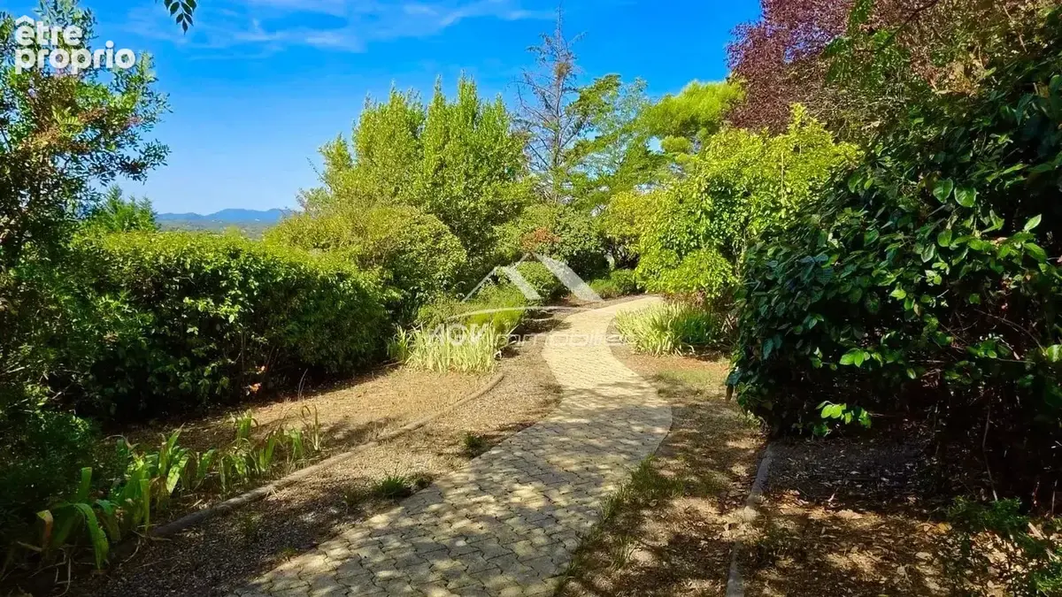 Propriété de 197 m² habitable sur environ 1600 m², vue imprénable - photo 27