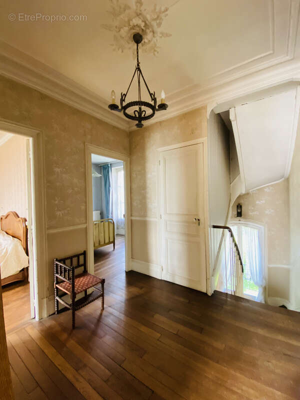 Maison à MONTEREAU-FAULT-YONNE