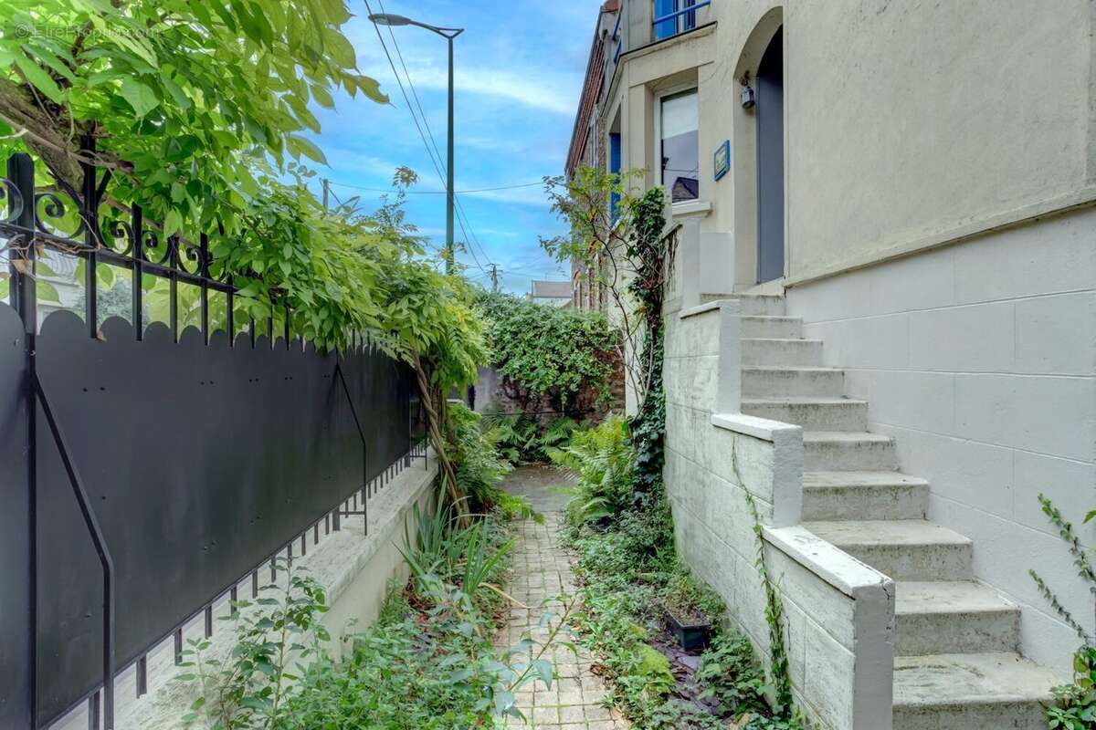 Maison à COLOMBES