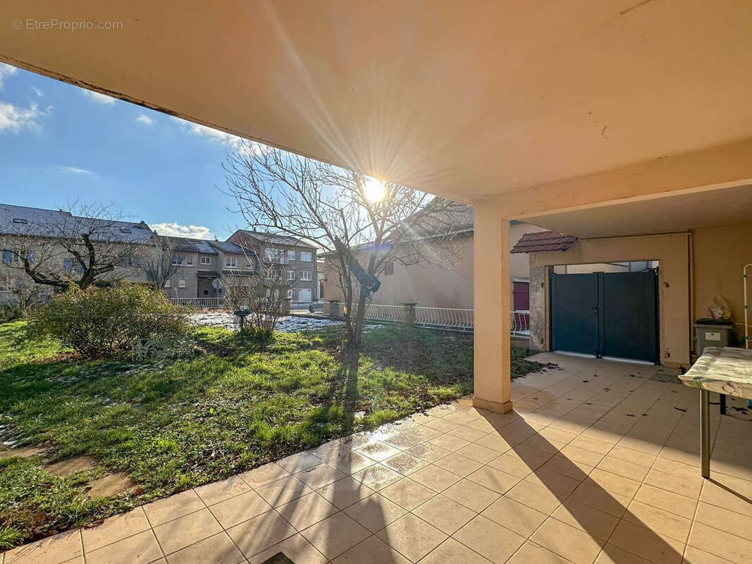 Appartement à ENNERY